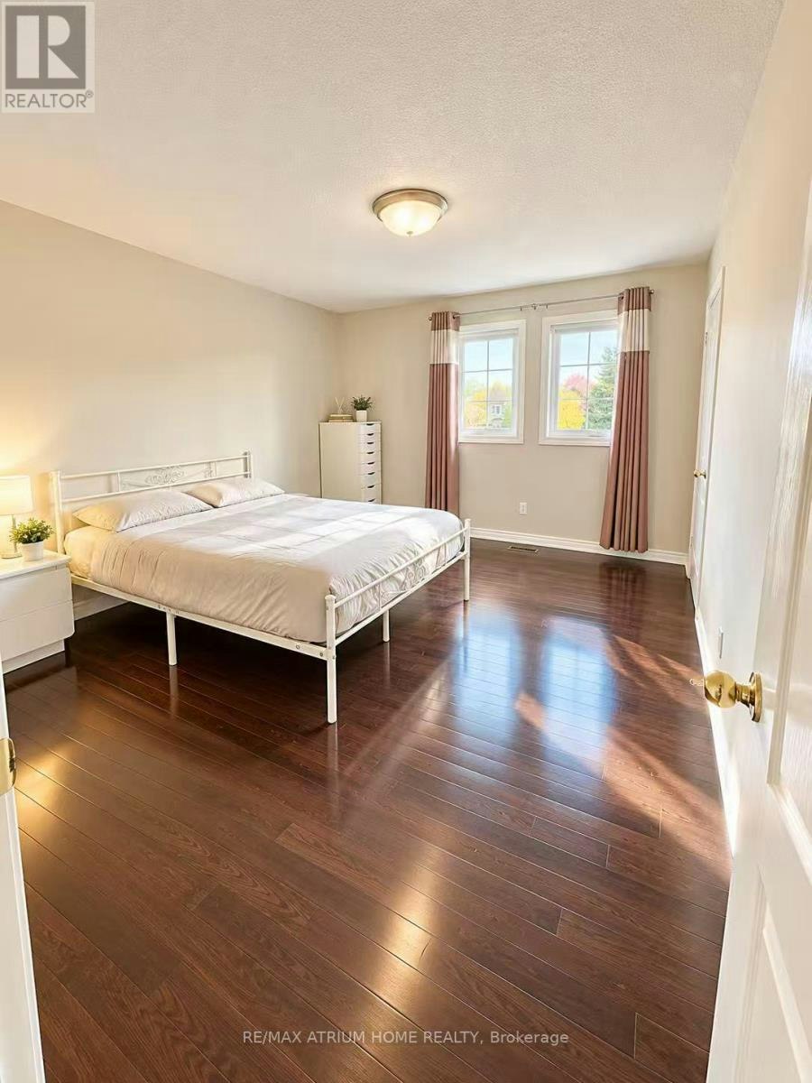 MAIN/UPPER-131 Redondo Drive, Vaughan, ON, L4J 7S5 - 9