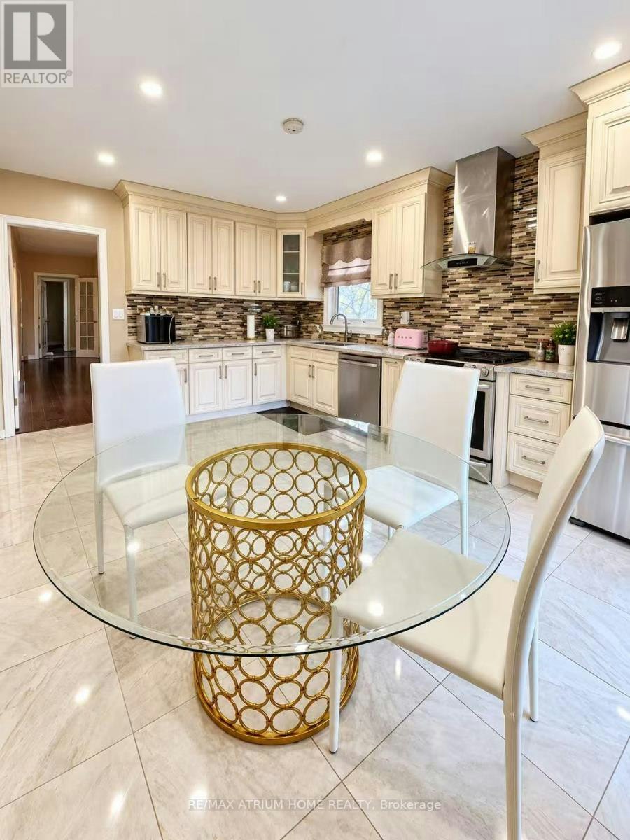 MAIN/UPPER-131 Redondo Drive, Vaughan, ON, L4J 7S5 - 6