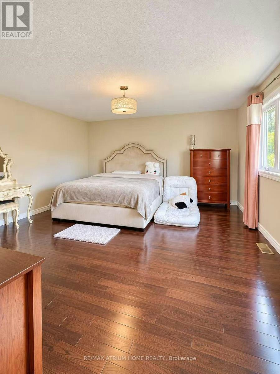 MAIN/UPPER-131 Redondo Drive, Vaughan, ON, L4J 7S5 - 13