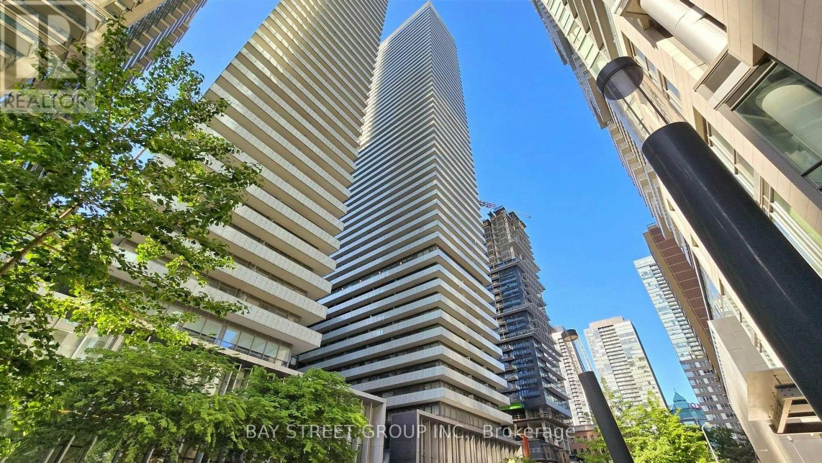 902-50 Charles Street E, Toronto, ON, M4Y 1T1