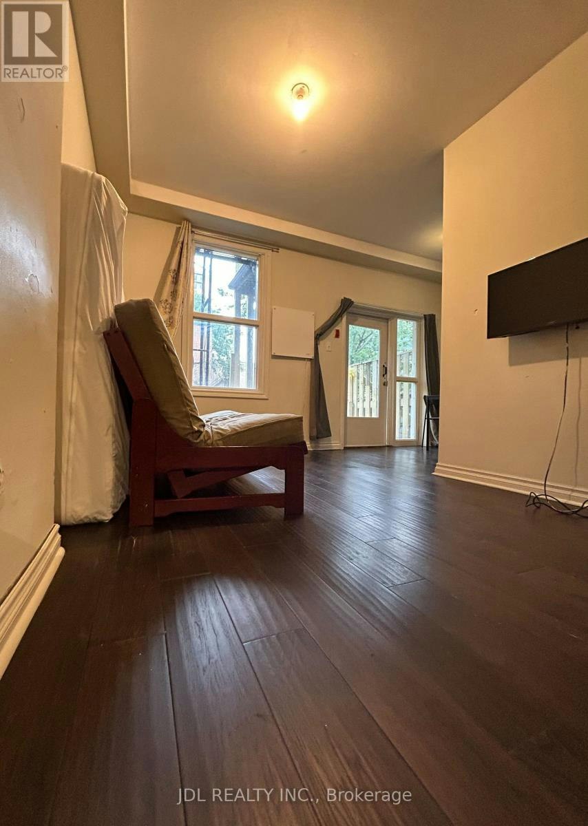 ENTIREONEBEDROOM MAIN-3 Pembroke St Street, Toronto, ON, M5A 2N6 - 12