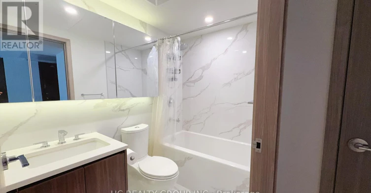 739-1 Concord Cityplace Way, Toronto, ON, M5V 0X3 - 7