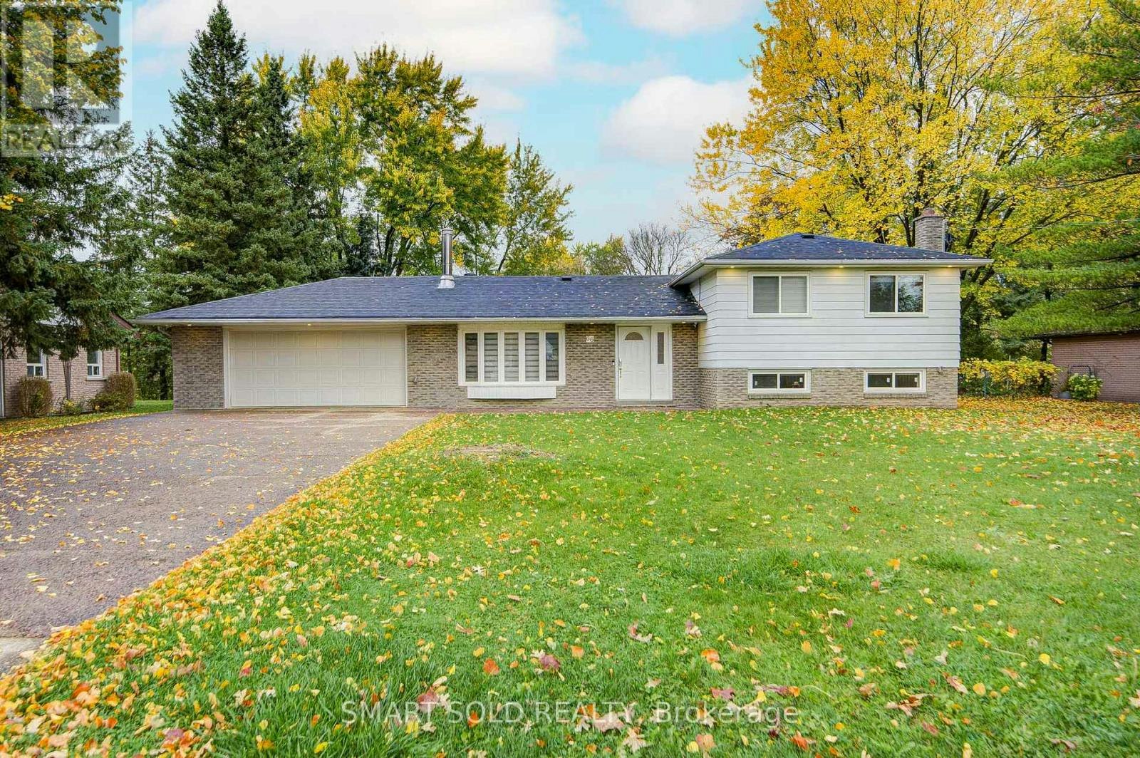 66 Lakeland Crescent, Richmond Hill, ON, L4E 2Z9
