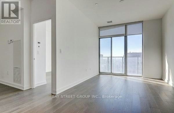 3306-11 Wellesley Street W, Toronto, ON, M4Y 0G4 - 5