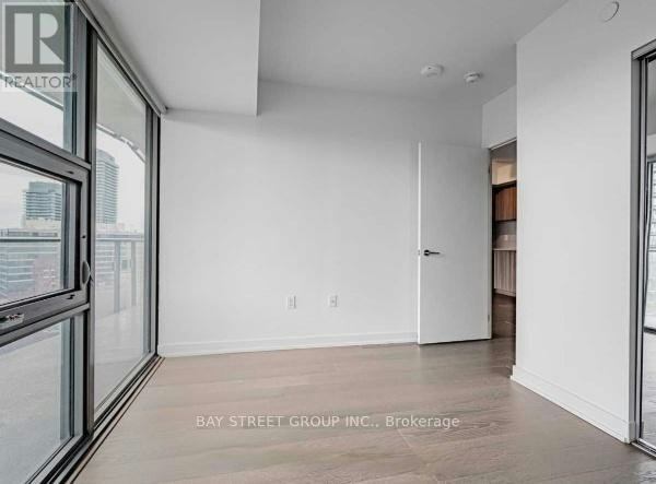 3306-11 Wellesley Street W, Toronto, ON, M4Y 0G4 - 7