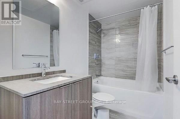 3306-11 Wellesley Street W, Toronto, ON, M4Y 0G4 - 9