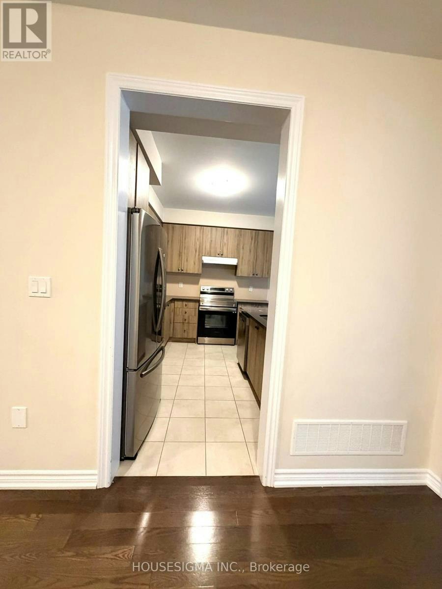 206 Ronald Guscott Street, Oshawa, ON, L1K 3G3 - 6