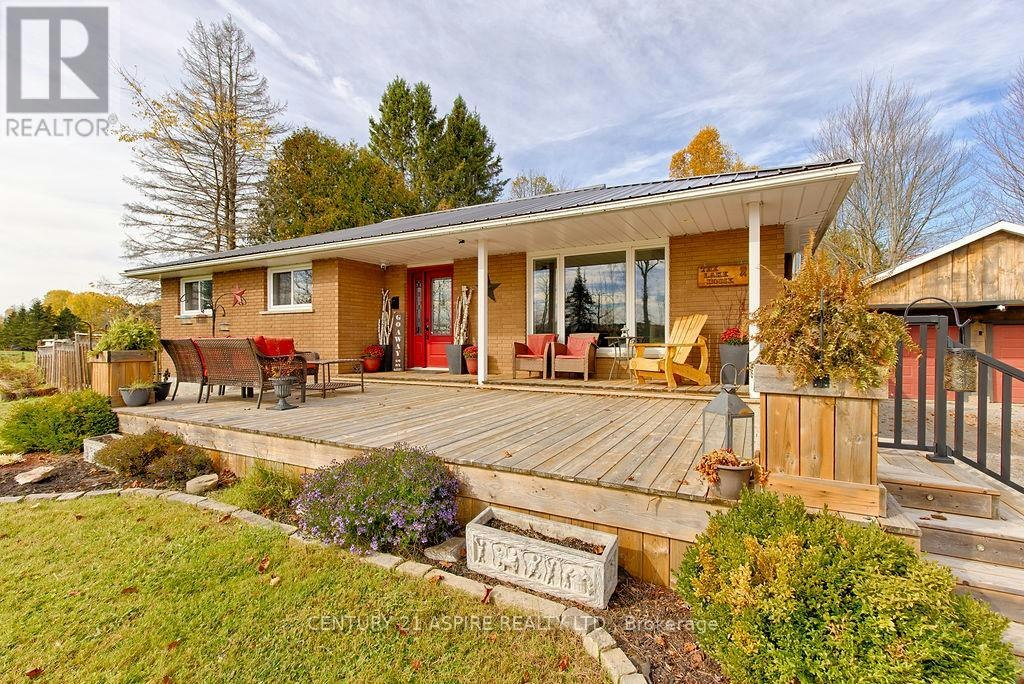 742 Zanders Road, Laurentian Valley, ON, K8A 6W8