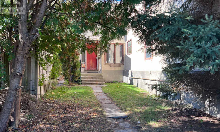 52-50 Stonehurst Avenue W