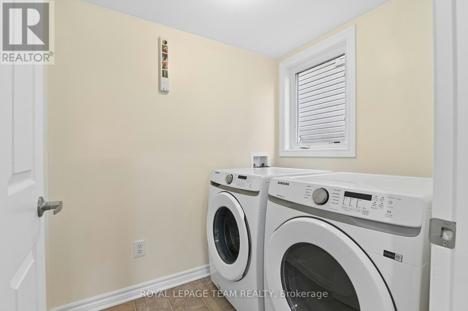 3566 Cambrian Road, Ottawa, ON, K2J 0T6 - 4