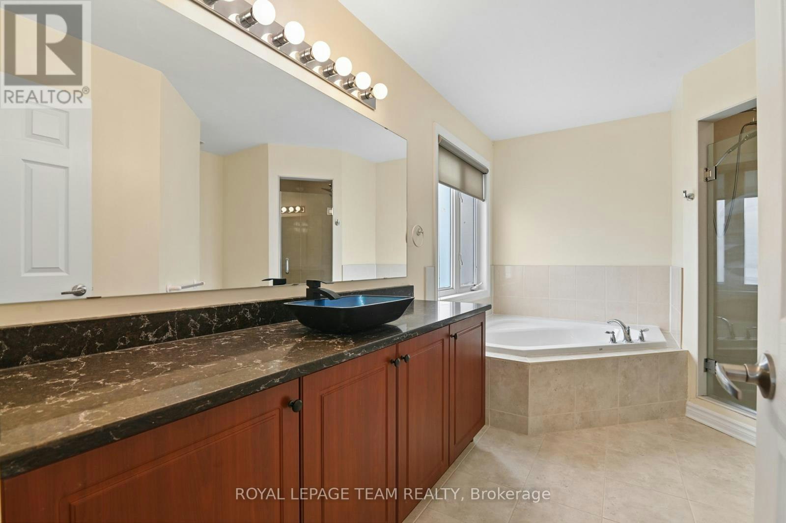 3566 Cambrian Road, Ottawa, ON, K2J 0T6 - 30