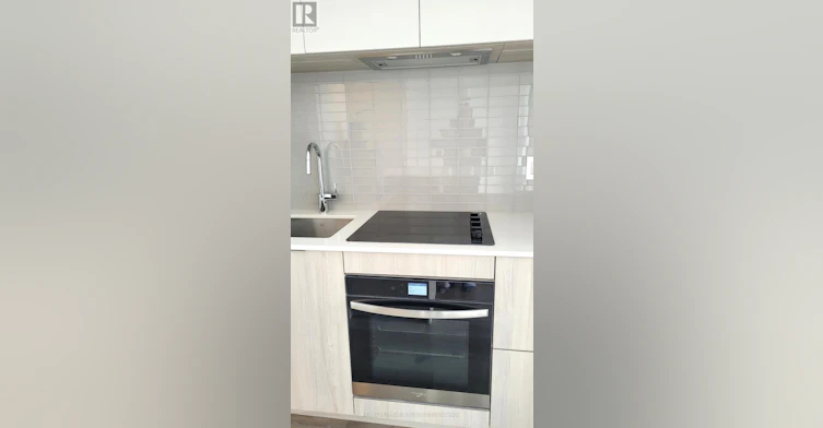 4709-395 Square One Drive, Mississauga, ON, L5B 0P6 - 8