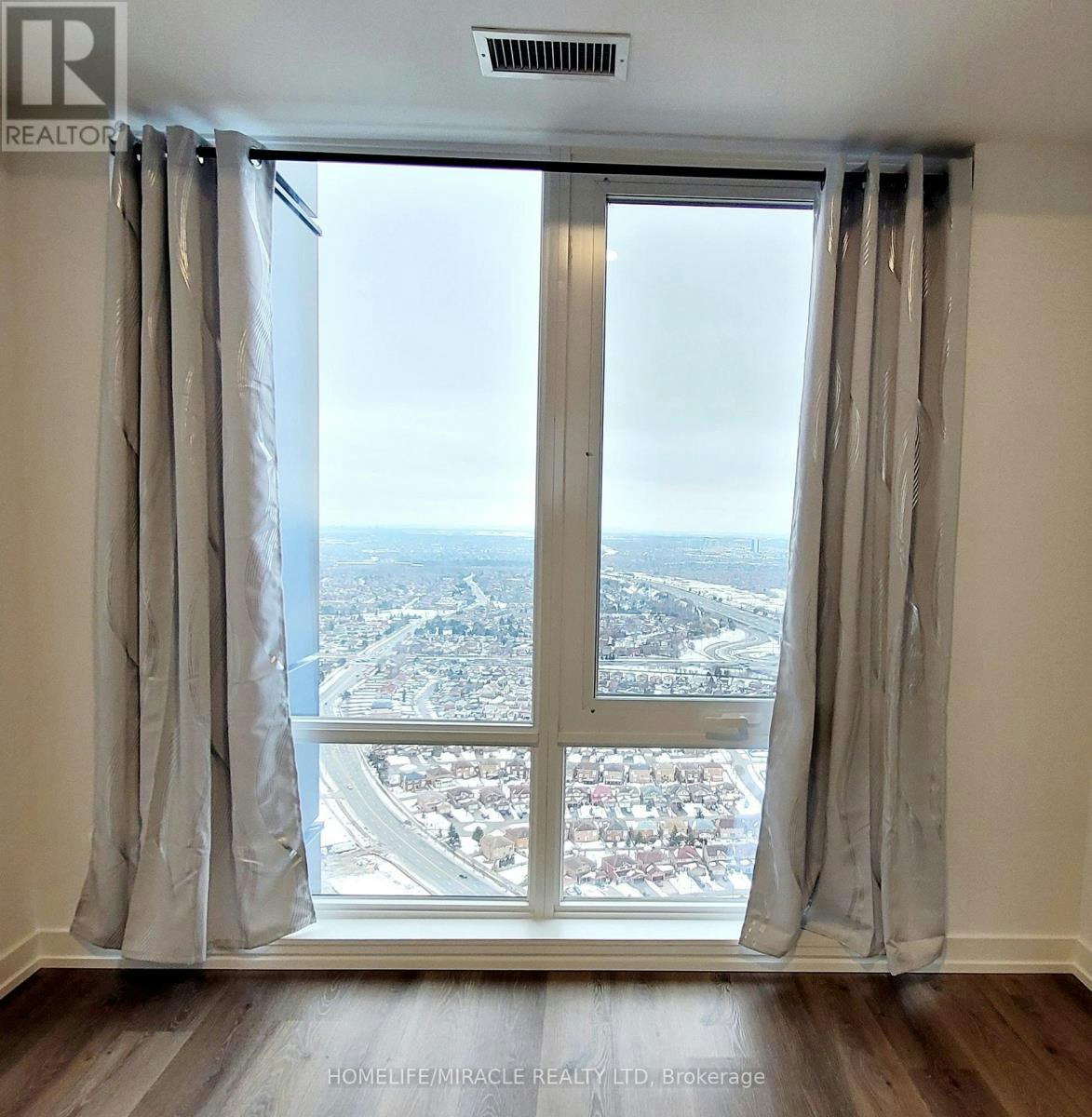 4709-395 Square One Drive, Mississauga, ON, L5B 0P6 - 16