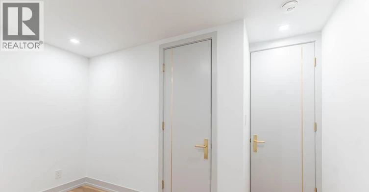 Upper-174 Roxborough Avenue, Hamilton, ON, L8E 1S5 - 12