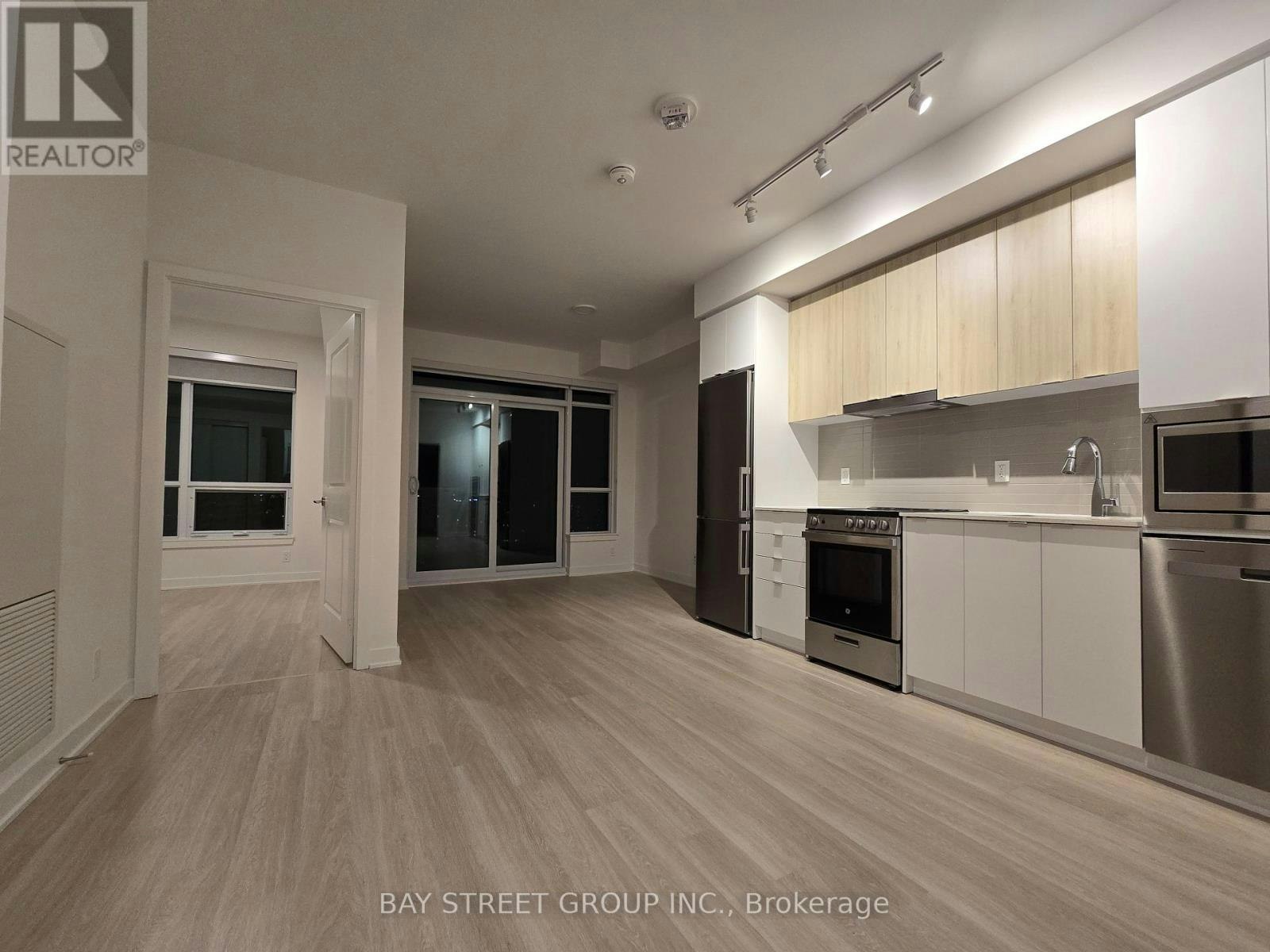 1806B-50 Upper Mall Way, Vaughan, ON, L4J 0L7