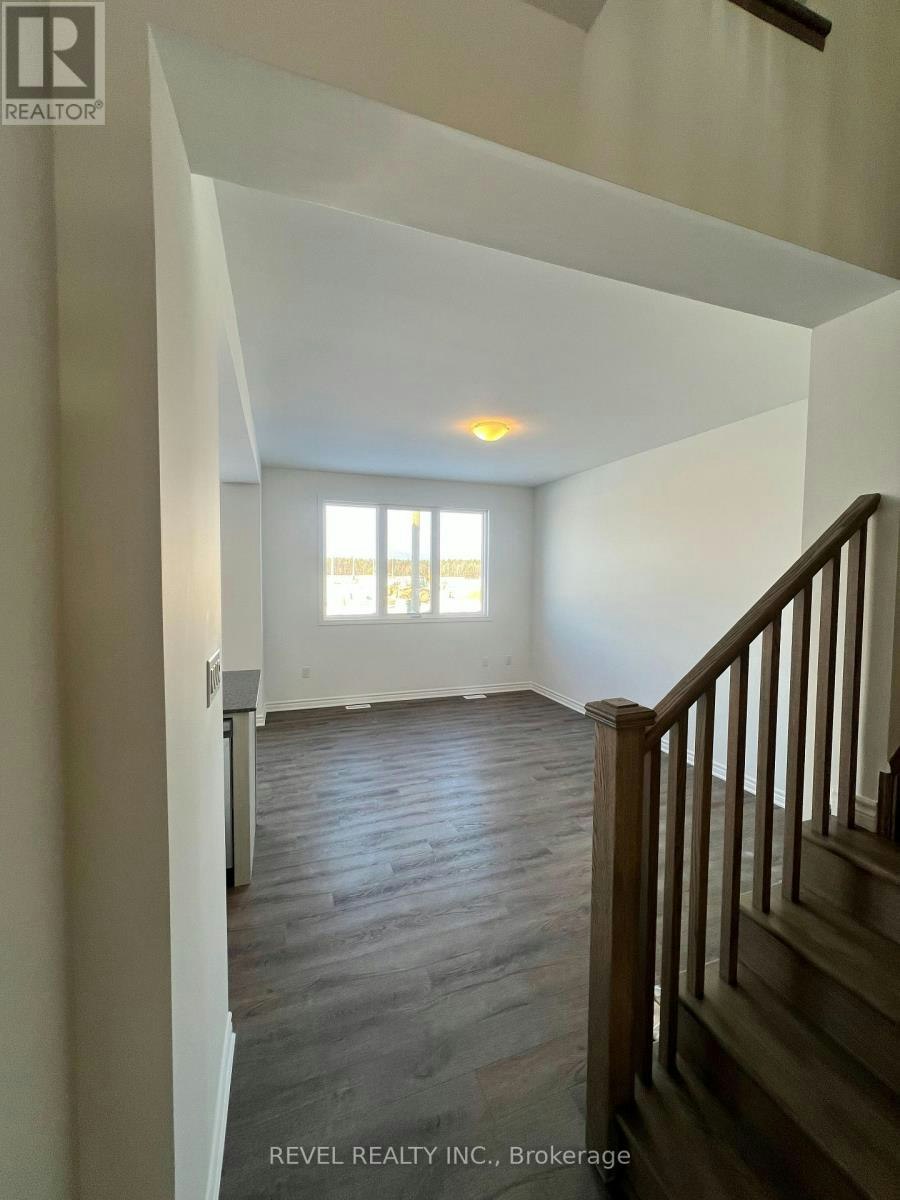 87 Ennerdale Street, Barrie, ON, L9J 0Z9 - 4