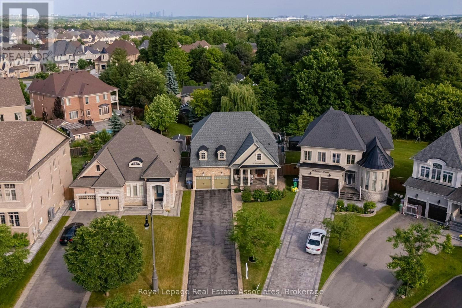 20 Cannington Crescent, Brampton, ON, L6X 0W6
