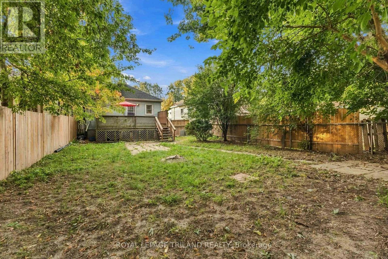 1628 Churchill Avenue, London, ON, N5W 2K9 - 34