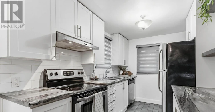 1628 Churchill Avenue, London, ON, N5W 2K9 - 16