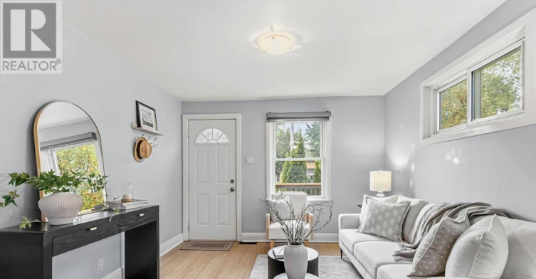 1628 Churchill Avenue, London, ON, N5W 2K9 - 8