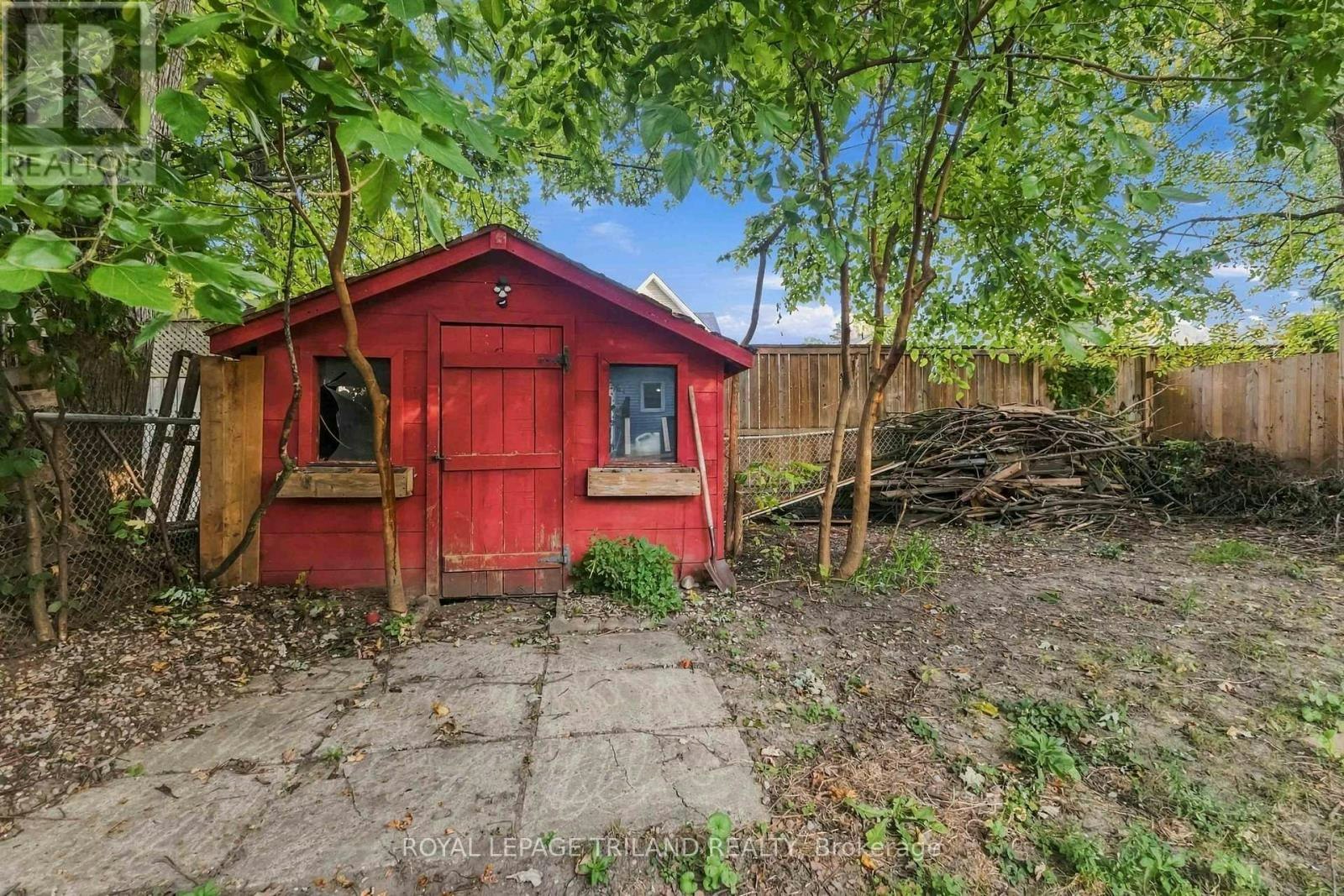 1628 Churchill Avenue, London, ON, N5W 2K9 - 36