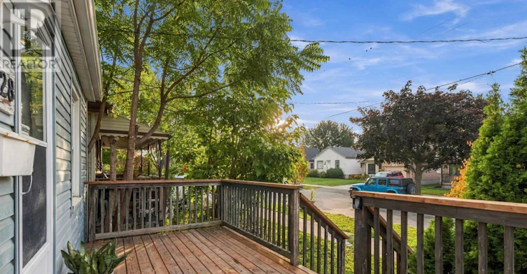 1628 Churchill Avenue, London, ON, N5W 2K9 - 6