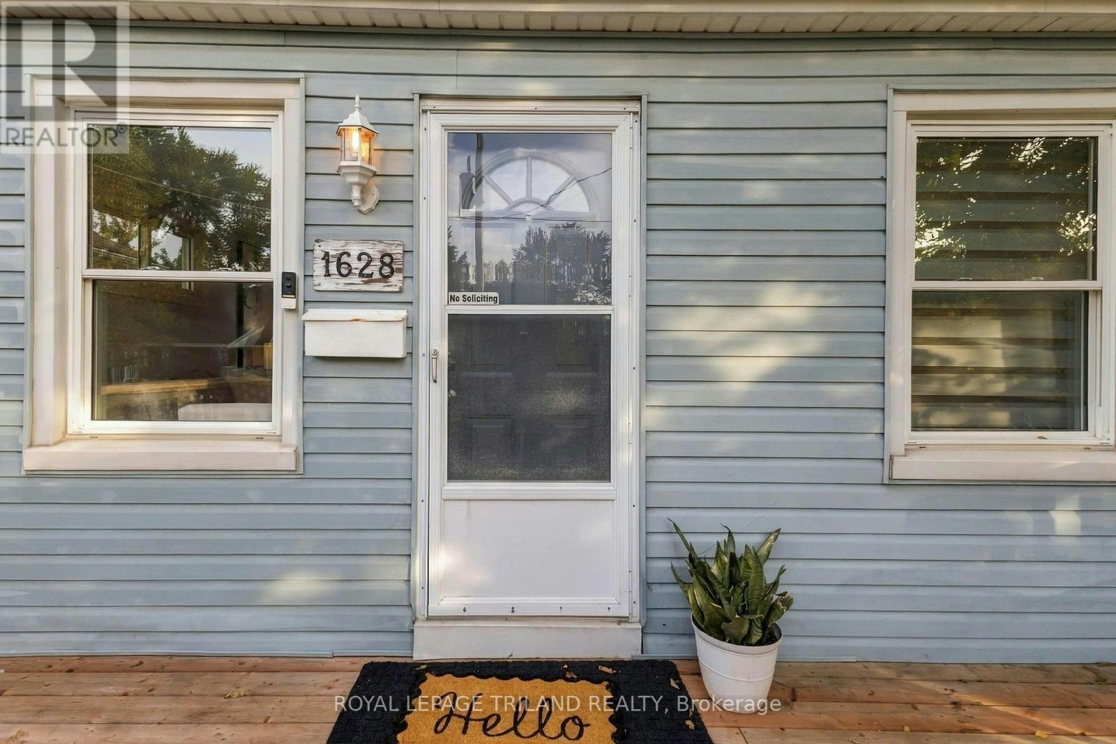 1628 Churchill Avenue, London, ON, N5W 2K9 - 2