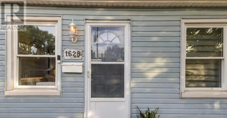 1628 Churchill Avenue, London, ON, N5W 2K9 - 2