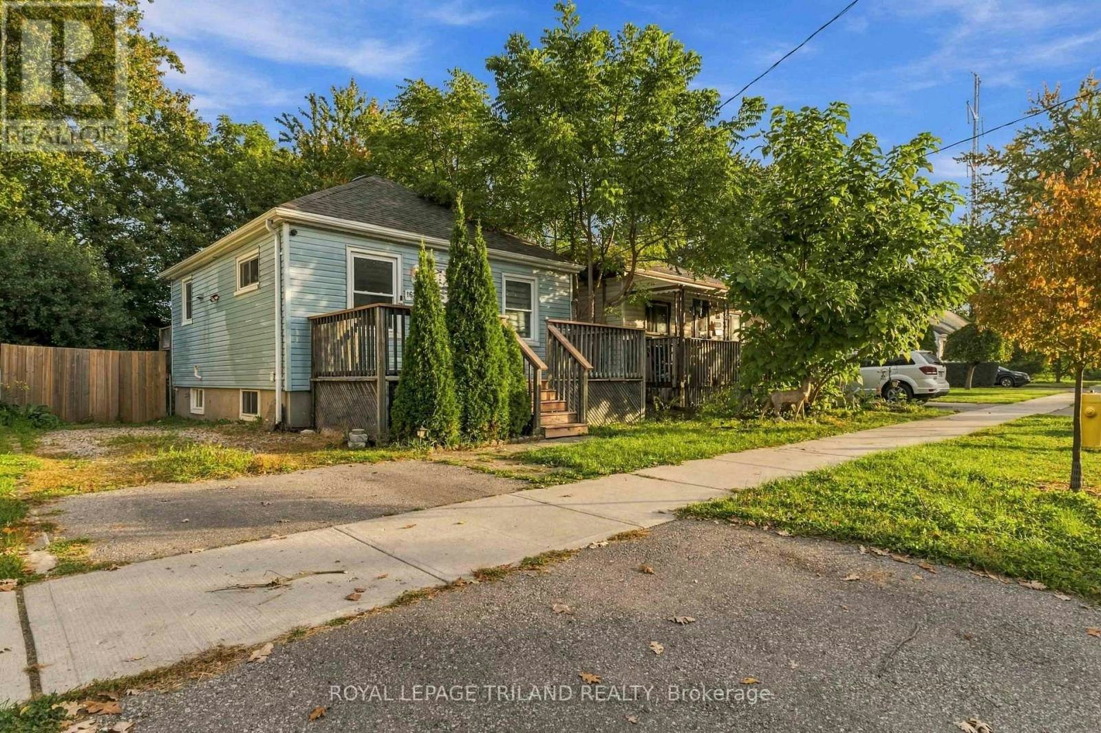 1628 Churchill Avenue, London, ON, N5W 2K9 - 3