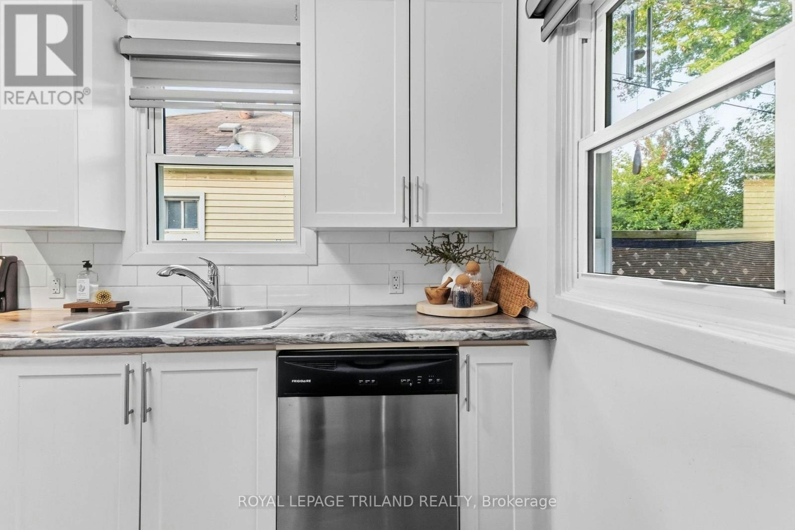 1628 Churchill Avenue, London, ON, N5W 2K9 - 20