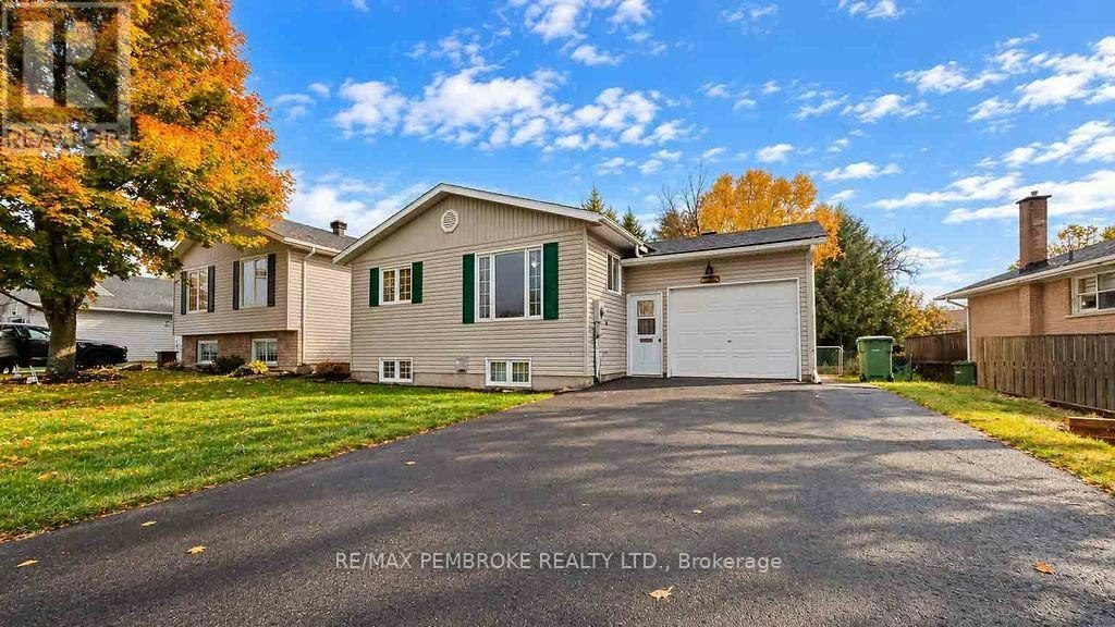 182 Market Street, Pembroke, ON, K8A 2H6