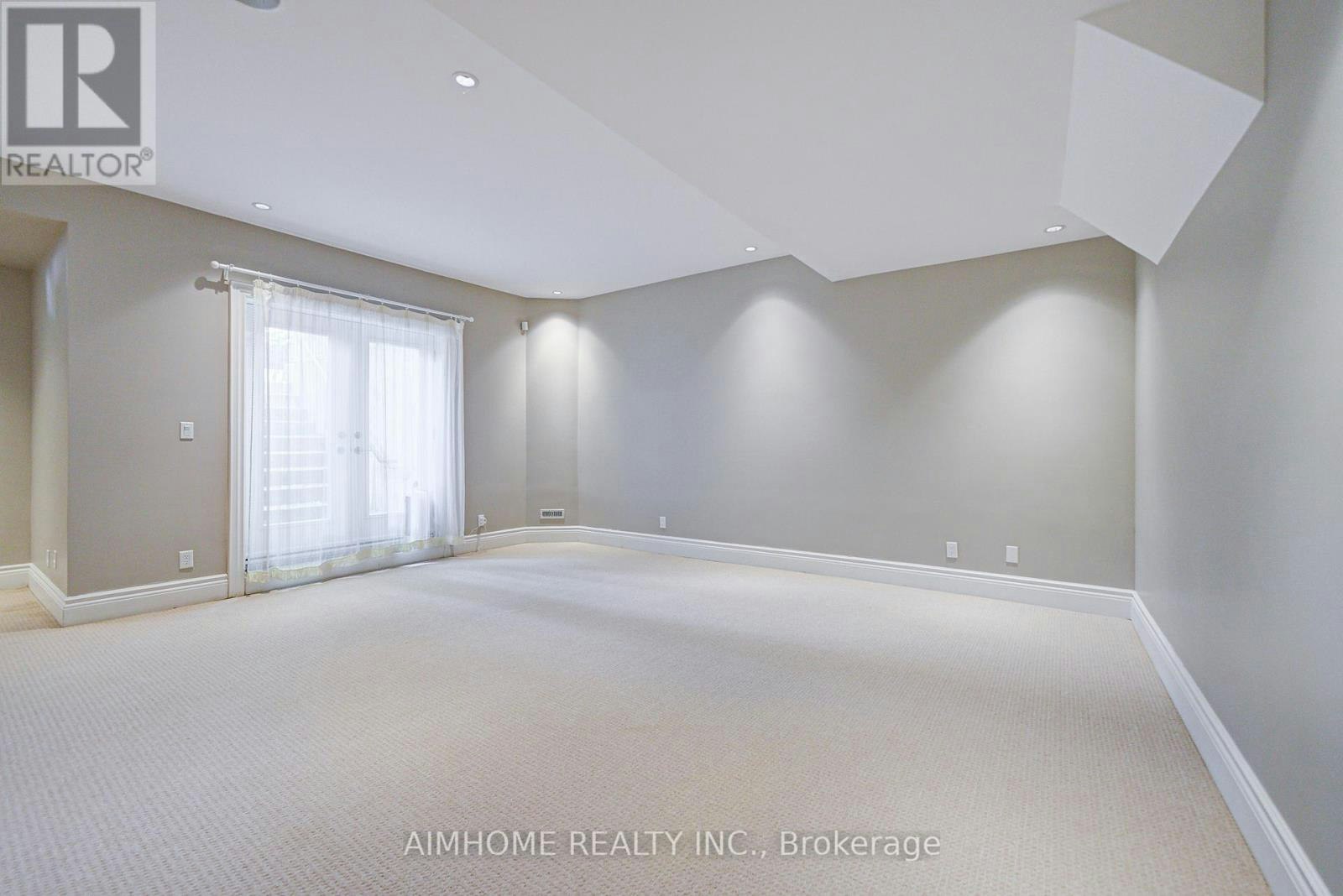 208 Florance Avenue, Toronto, ON, M2N 1G4 - 31
