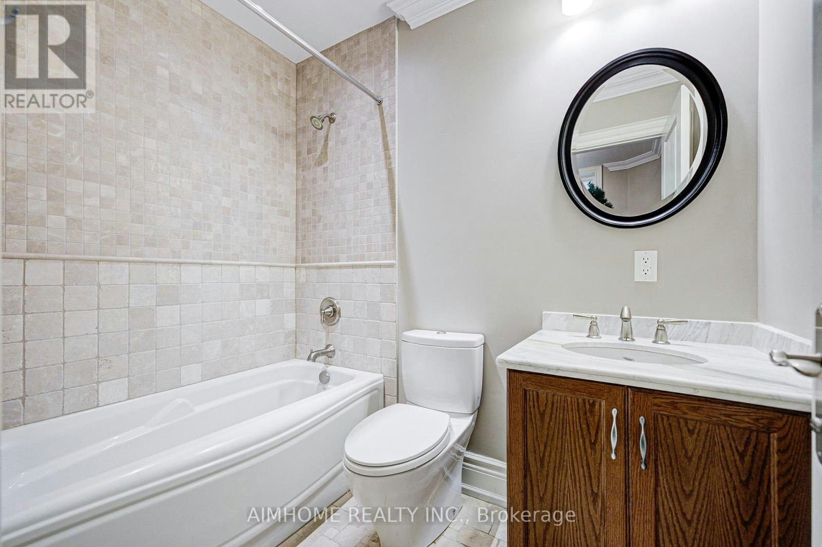 208 Florance Avenue, Toronto, ON, M2N 1G4 - 29