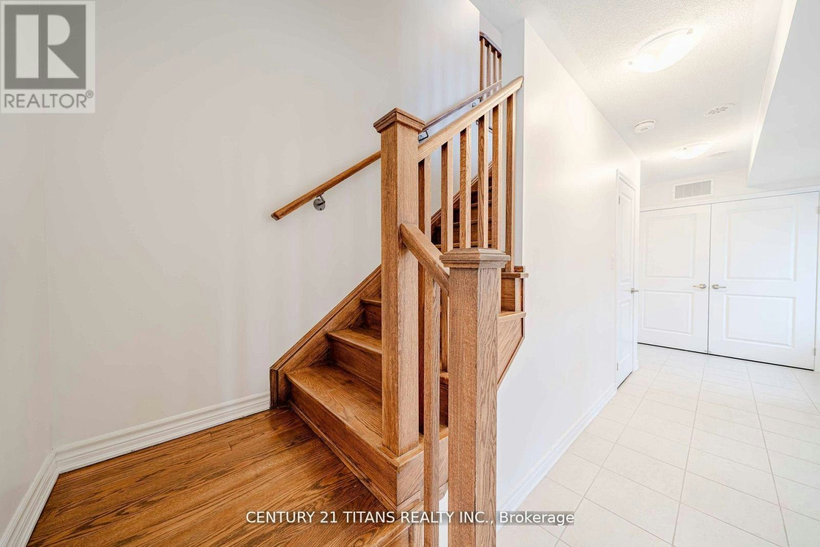 3321 Thunderbird Promenade, Pickering, ON, L1X 0N4 - 13