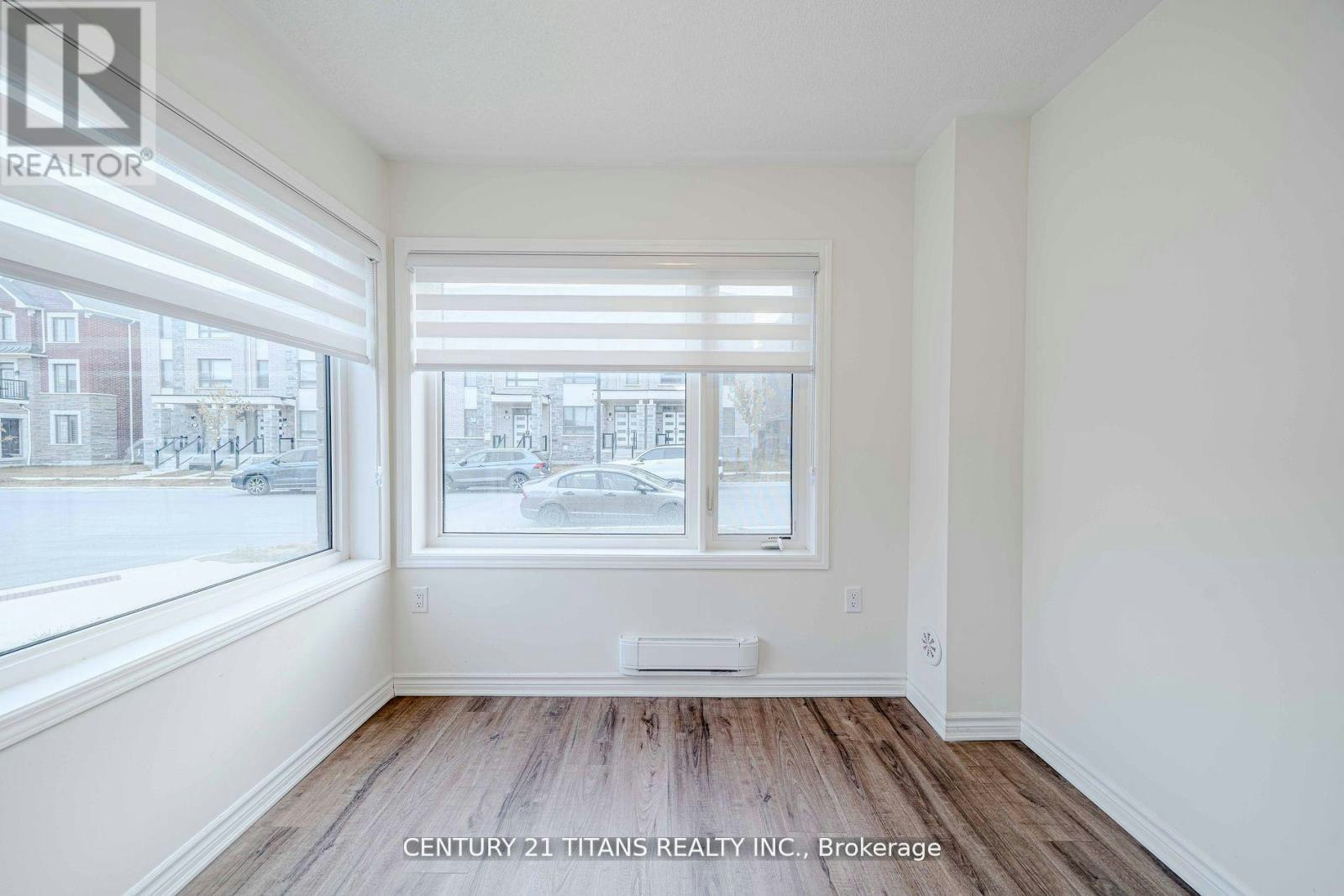 3321 Thunderbird Promenade, Pickering, ON, L1X 0N4 - 36