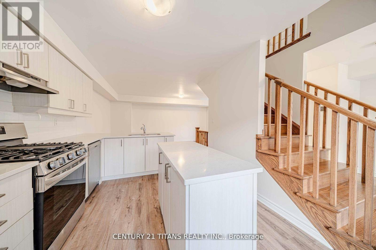 3321 Thunderbird Promenade, Pickering, ON, L1X 0N4 - 29