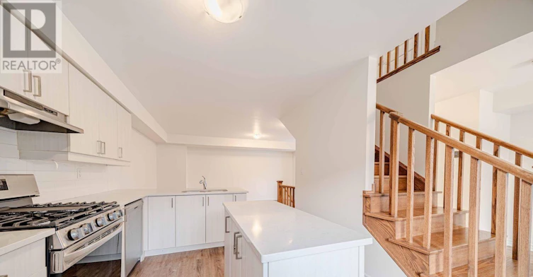 3321 Thunderbird Promenade, Pickering, ON, L1X 0N4 - 29