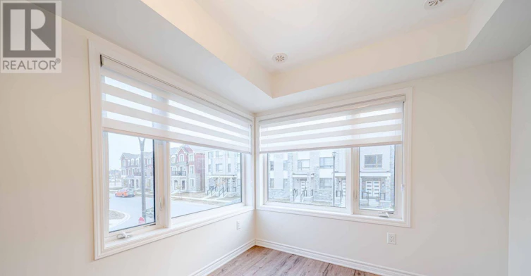 3321 Thunderbird Promenade, Pickering, ON, L1X 0N4 - 7