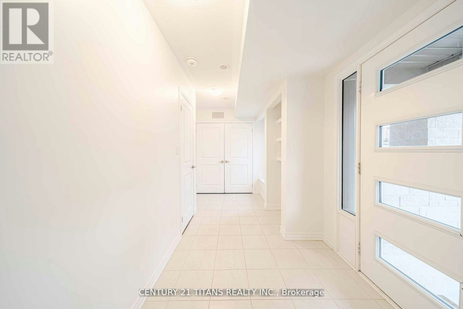 3321 Thunderbird Promenade, Pickering, ON, L1X 0N4 - 6