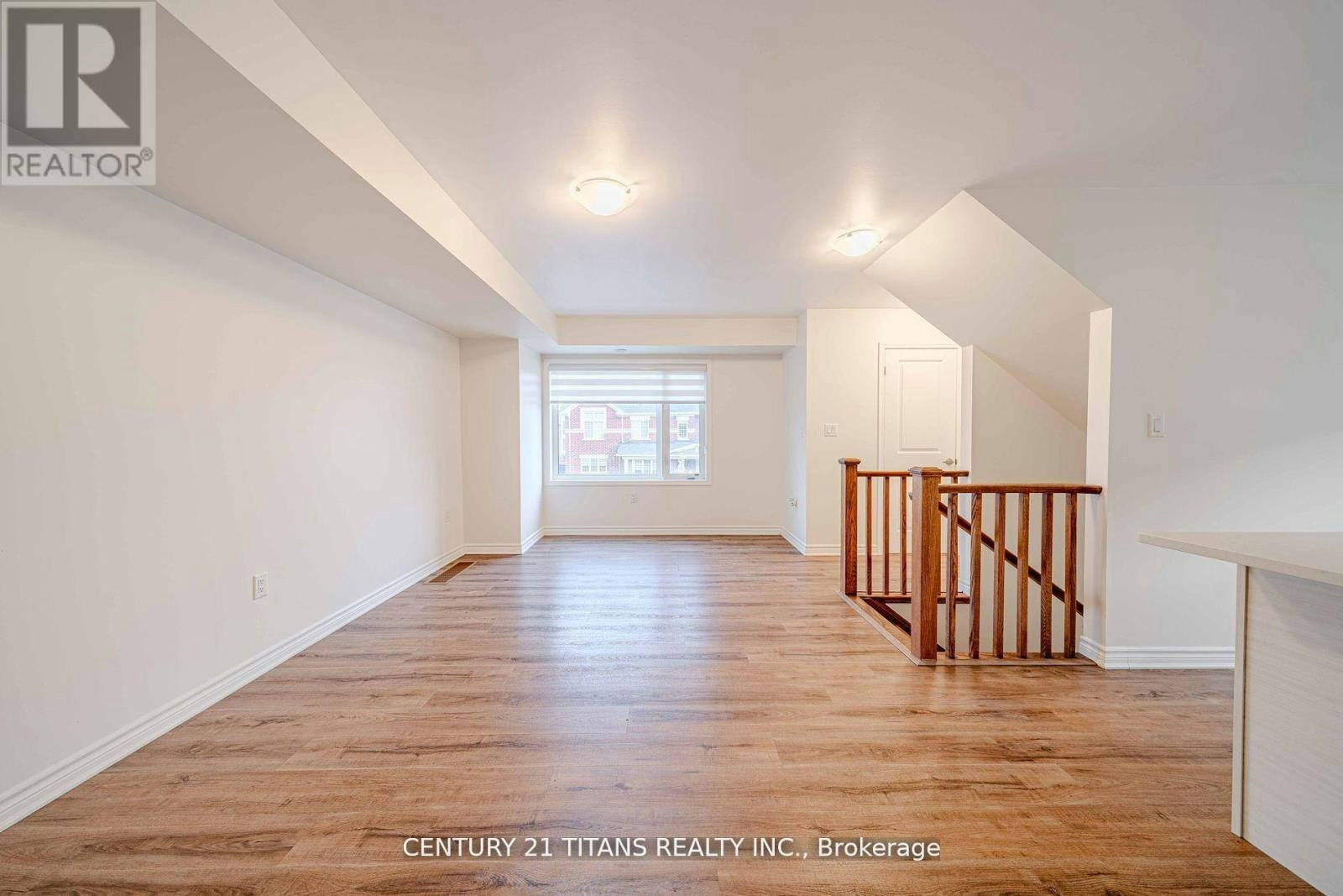 3321 Thunderbird Promenade, Pickering, ON, L1X 0N4 - 8