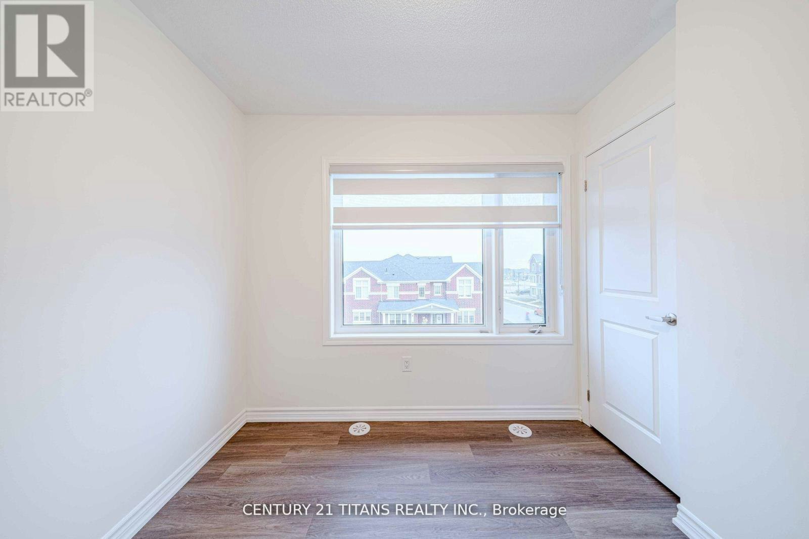 3321 Thunderbird Promenade, Pickering, ON, L1X 0N4 - 30