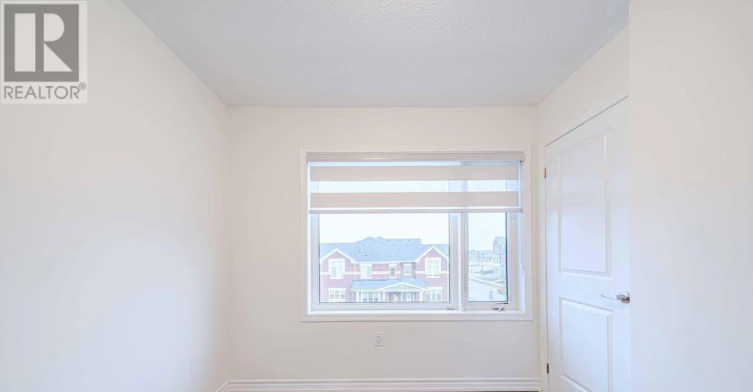 3321 Thunderbird Promenade, Pickering, ON, L1X 0N4 - 30