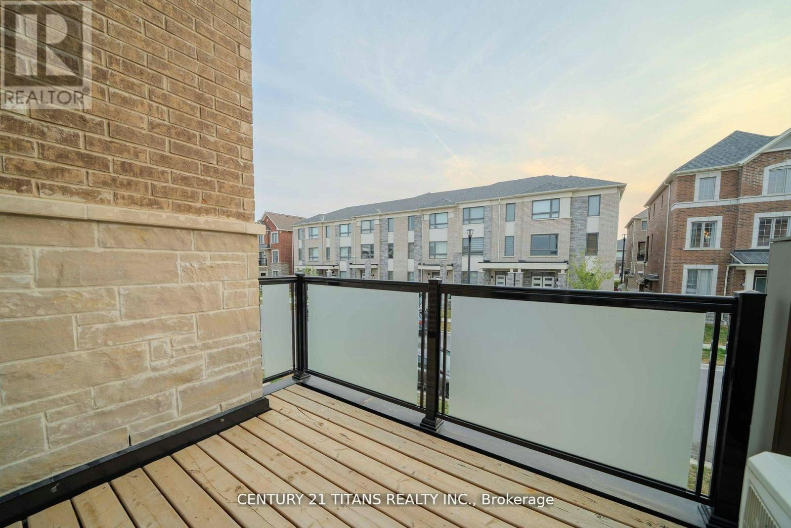 3321 Thunderbird Promenade, Pickering, ON, L1X 0N4 - 37
