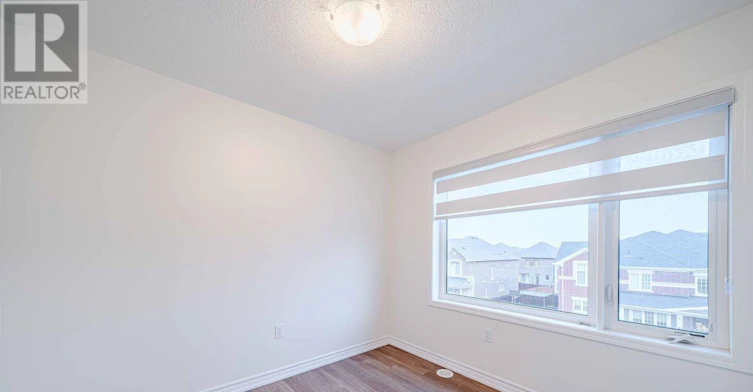 3321 Thunderbird Promenade, Pickering, ON, L1X 0N4 - 24