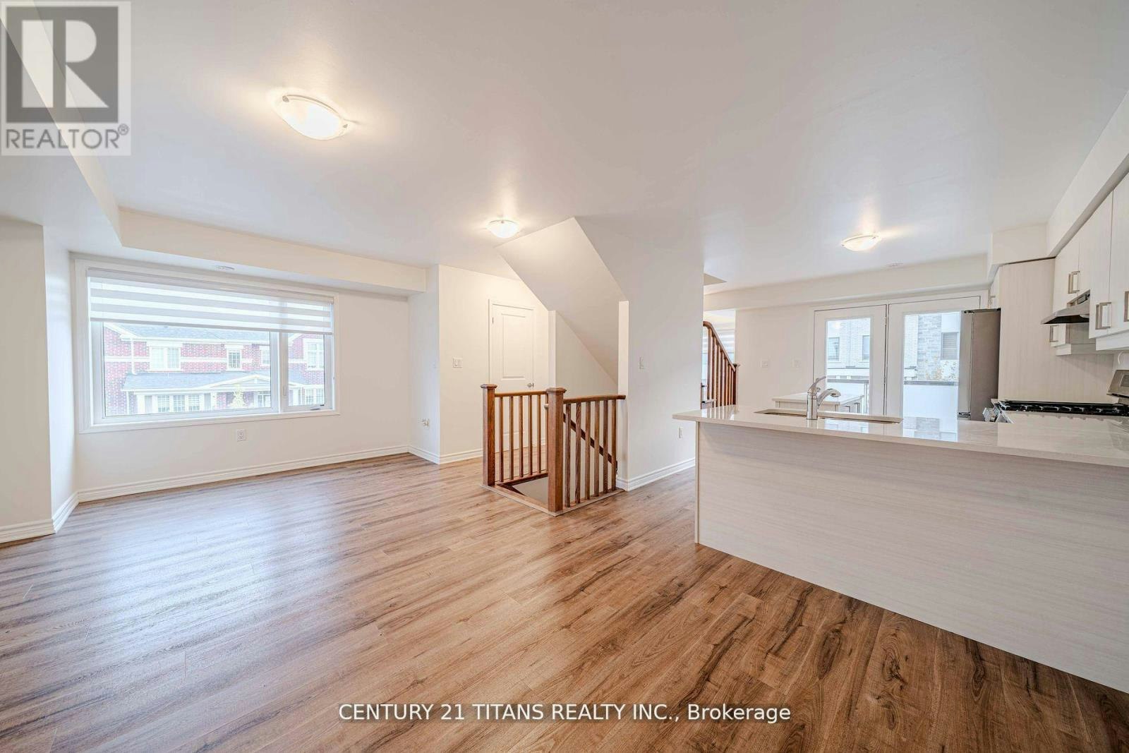 3321 Thunderbird Promenade, Pickering, ON, L1X 0N4 - 40