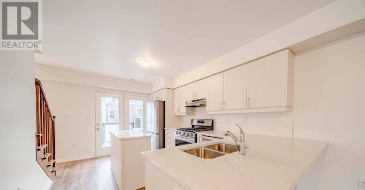 3321 Thunderbird Promenade, Pickering, ON, L1X 0N4 - 12