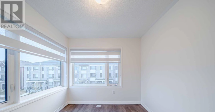 3321 Thunderbird Promenade, Pickering, ON, L1X 0N4 - 39