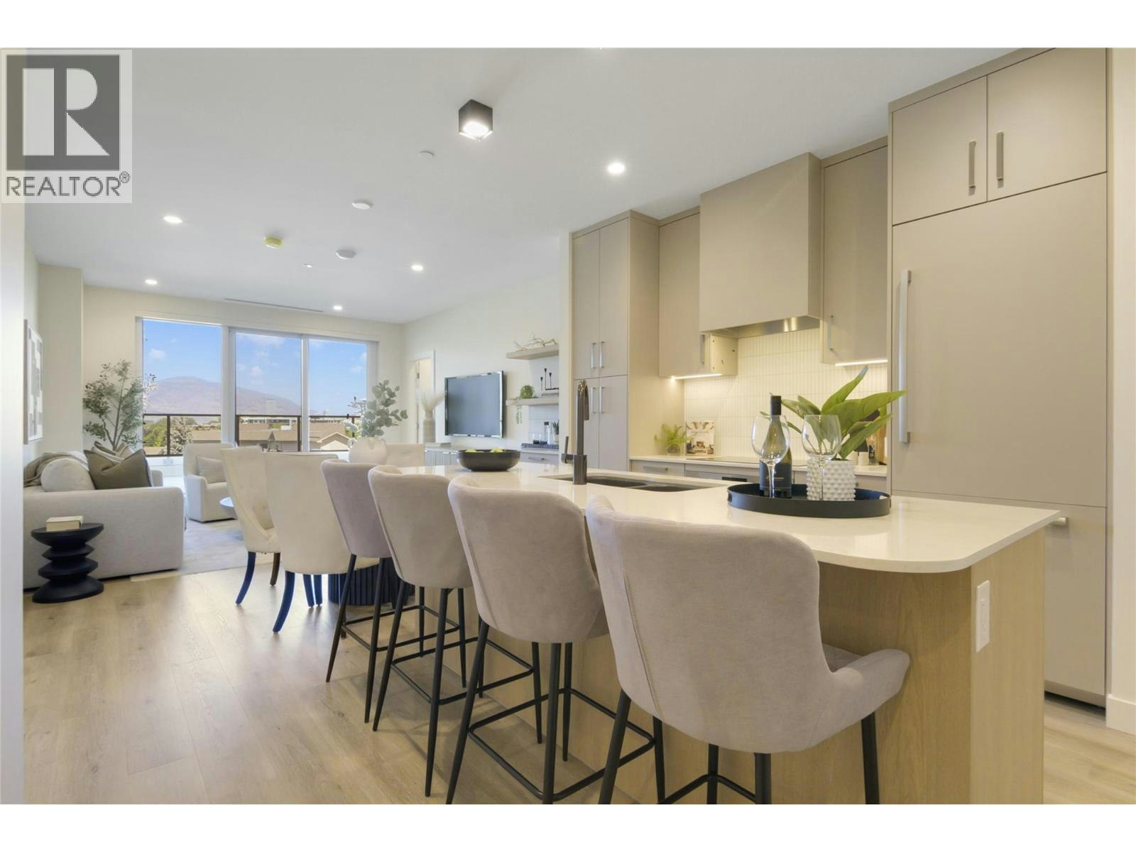514-3300 Lakeshore Road, Kelowna, BC, V1W 0J9