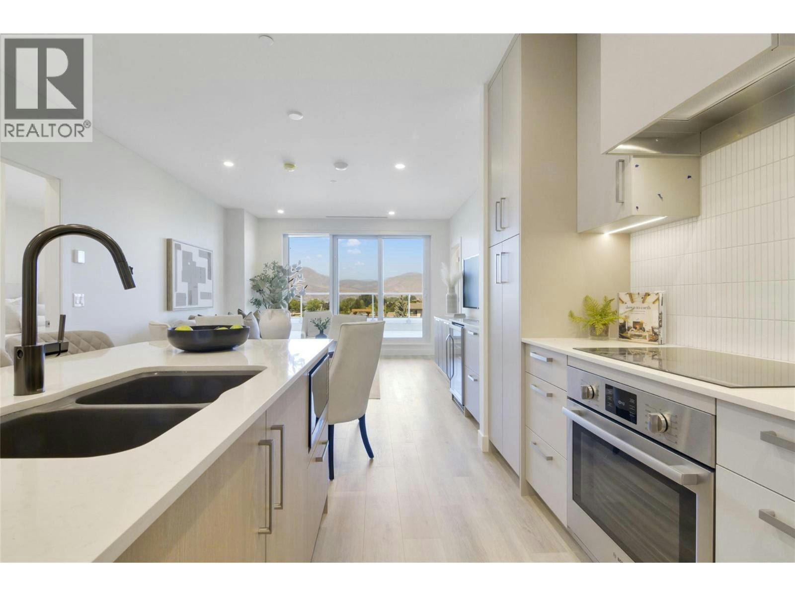514-3300 Lakeshore Road - 2