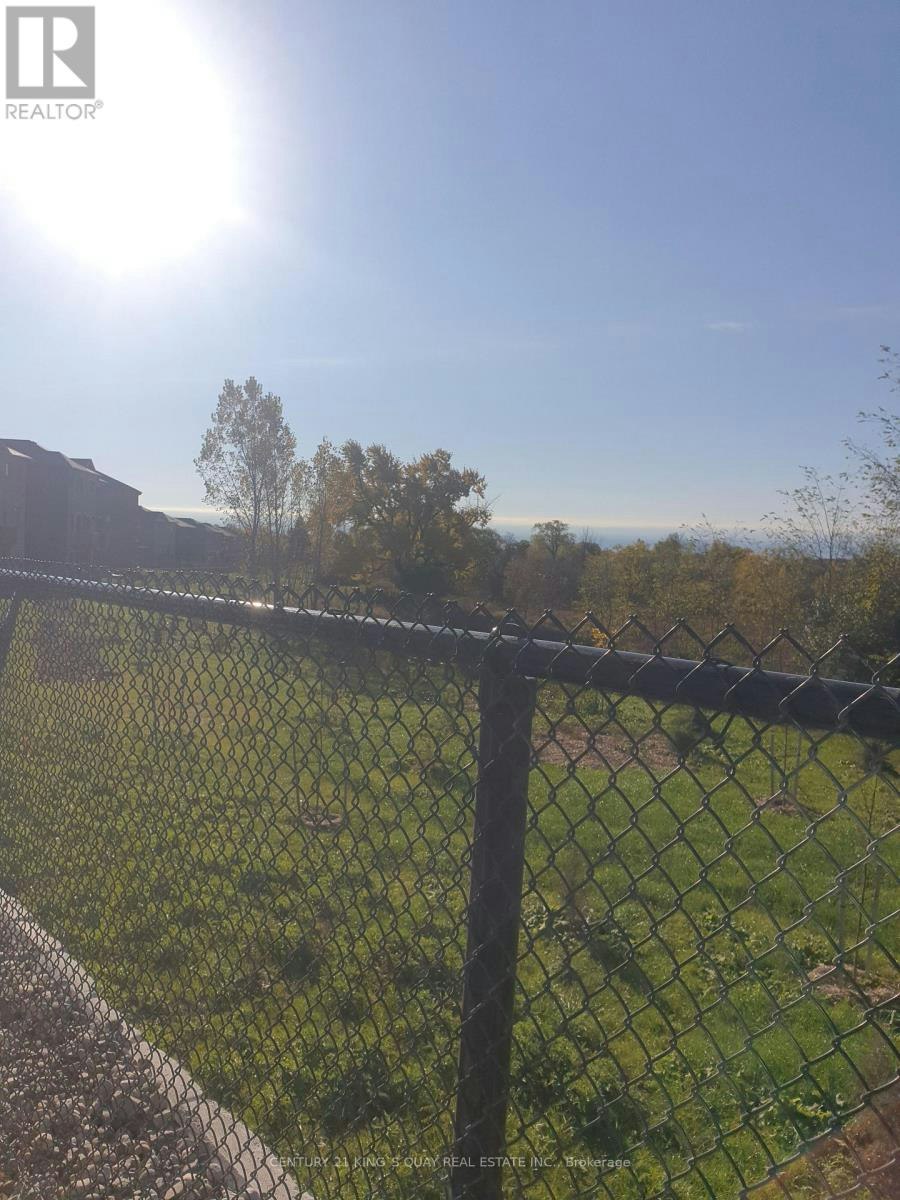 150 Matawin Lane, Richmond Hill, ON, L4B 0H7 - 8